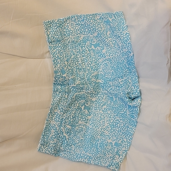 Lilly Pulitzer Shorts - Picture 2 of 4
